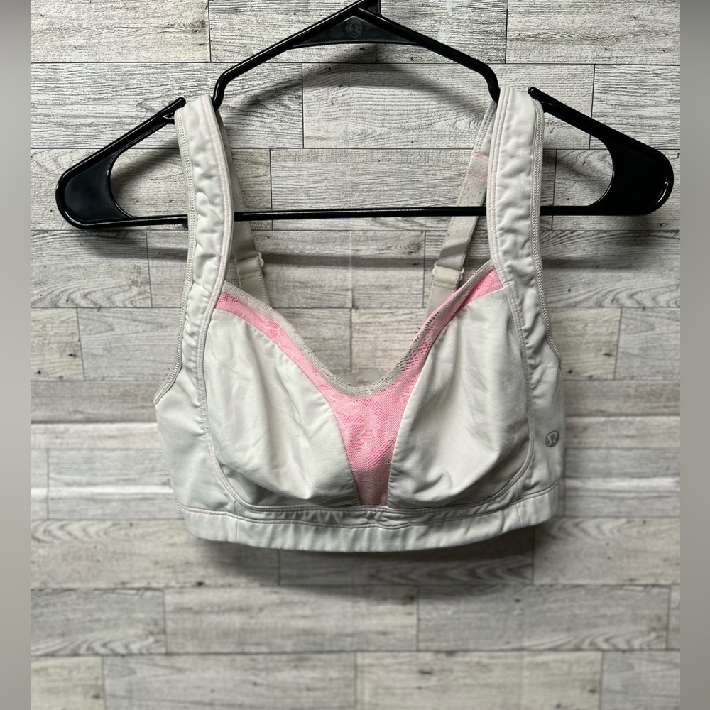 Lululemon Ta Ta Tamer Bra 34C Pink White